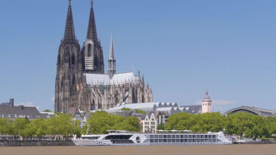 Riviera's Lord Byron ship in Paris.